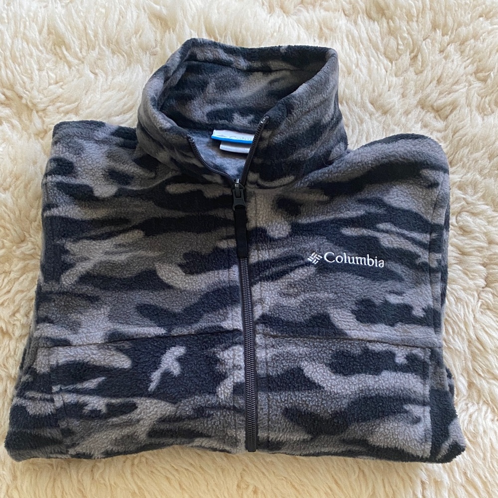 Columbia Boys Fleece Jacket - Black and Gray Camo size 10/12